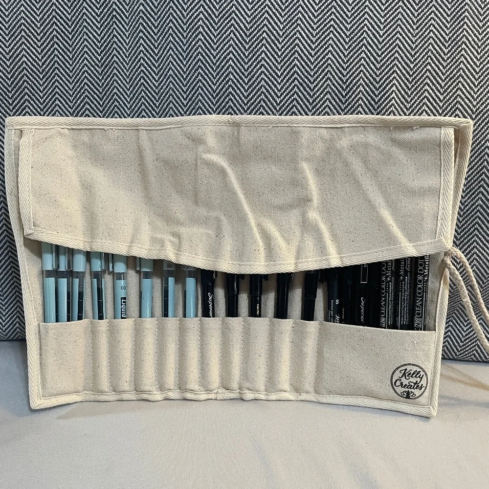 Kelly Creates Roll Up Canvas Pen/Brush  Case